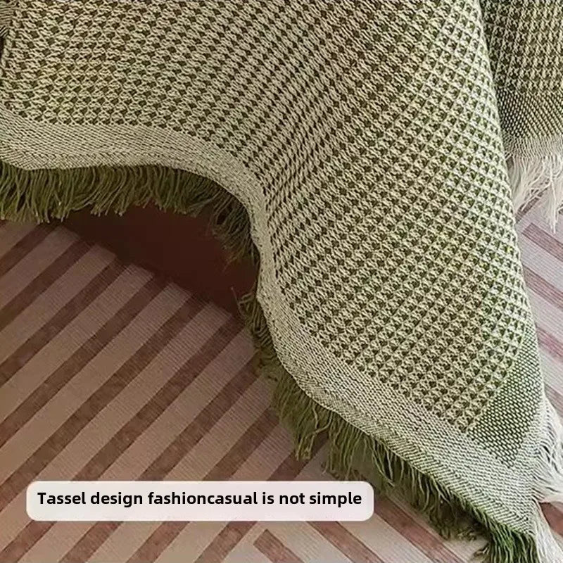 CosyLoom™ – Nordic Style Couch Cover & Nap Blanket