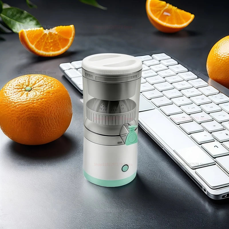 Portable Juice Maker – Enjoy pure fruit flavour on the go.