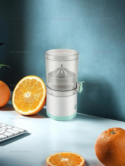 Portable Juice Maker – Enjoy pure fruit flavour on the go.
