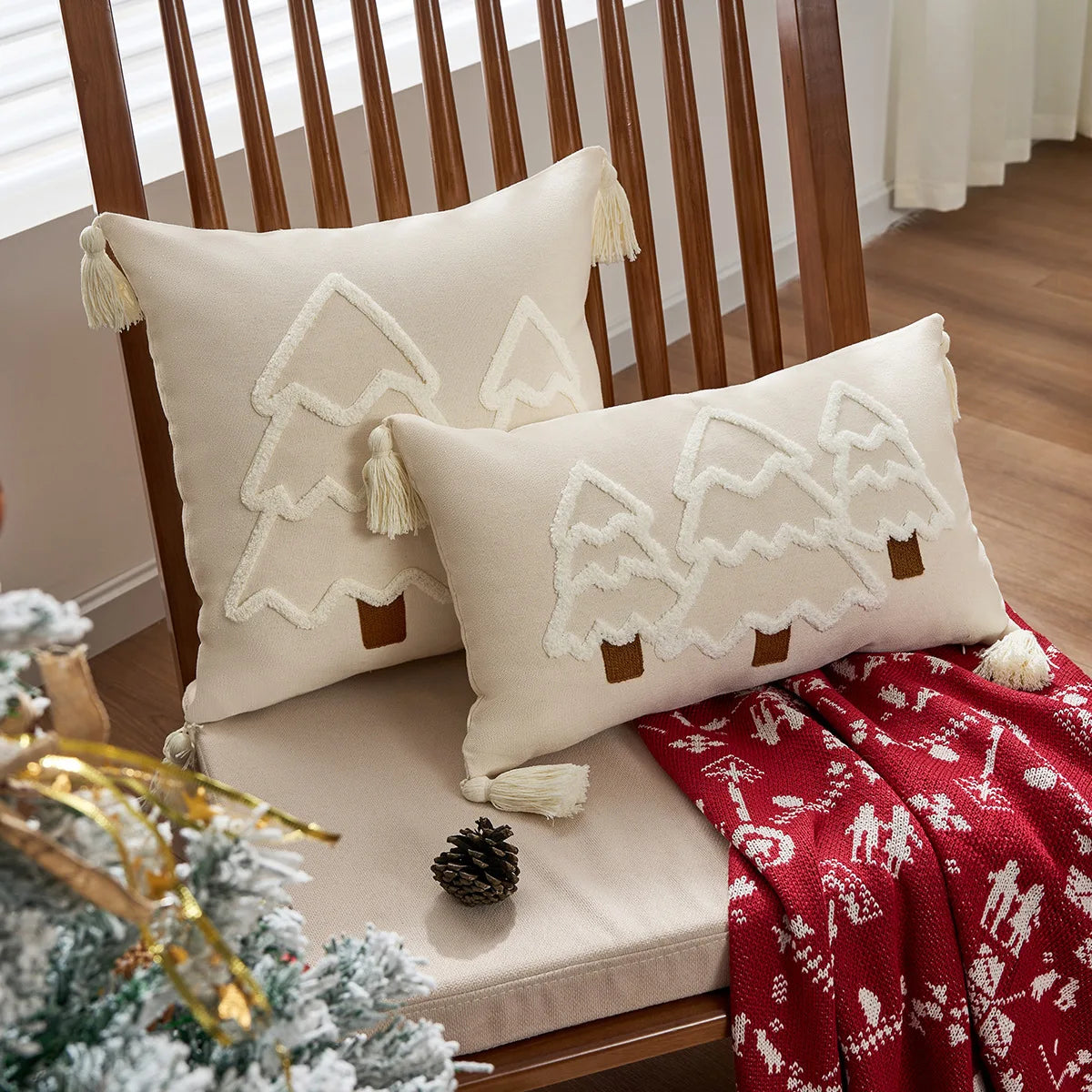 Tasselled Christmas Elegance Pillowcase