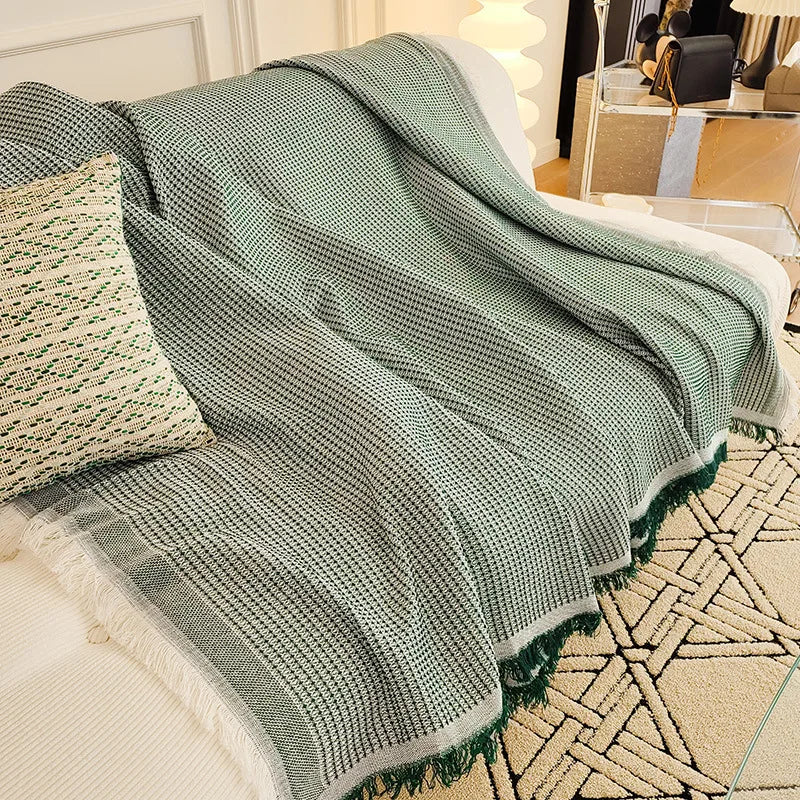 CosyLoom™ – Nordic Style Couch Cover & Nap Blanket
